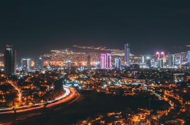 ba cây trực tuyến 8Day